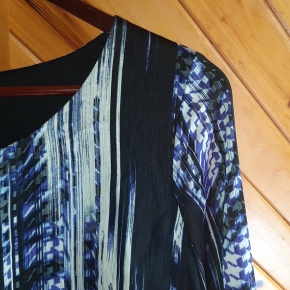 Ab Studio Bell sleeved top 155 - Picture 3 of 5